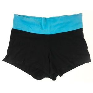 WET SEAL | Yoga Stretch Shorts -- M